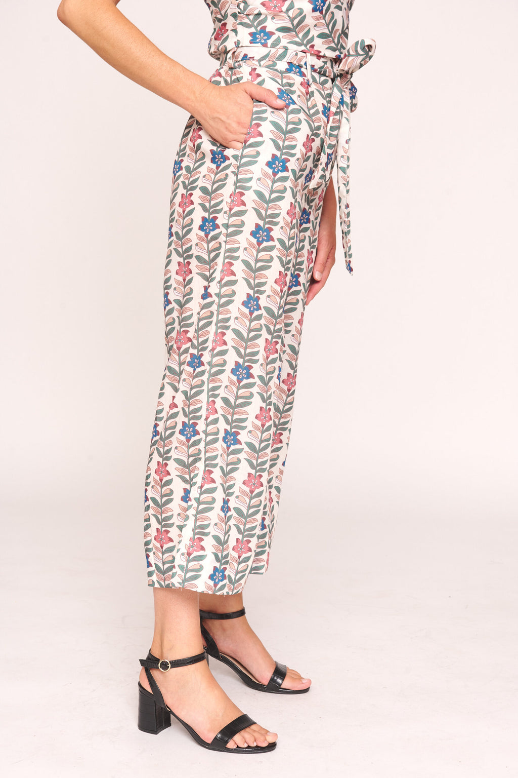 Blusa Halter Estampado Flores