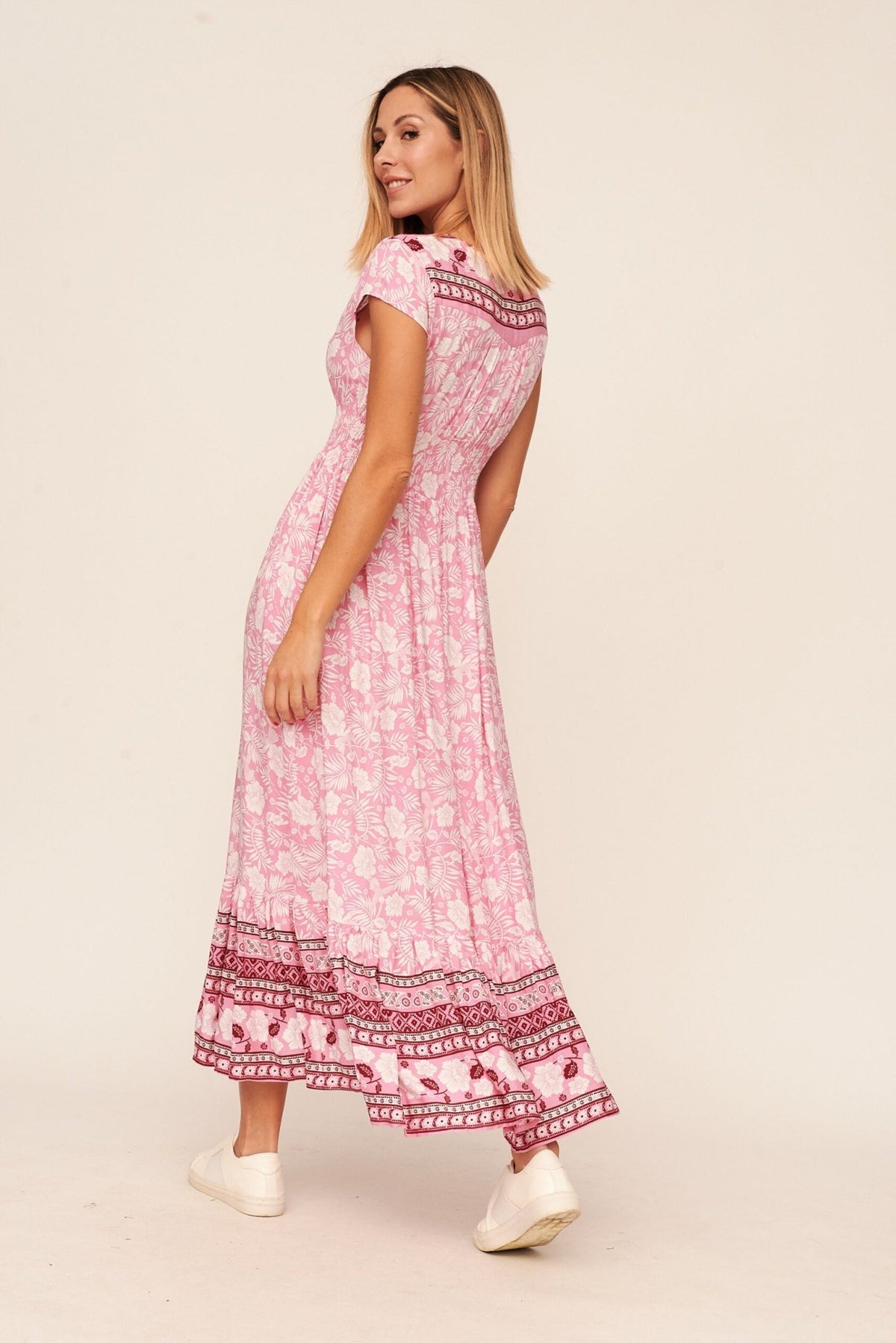 Vestido Largo Rosa Abertura Estampado Flores Blancas - cristishop
