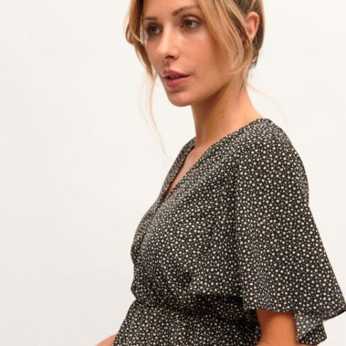 Blusa Negra Manga Corta Ancha