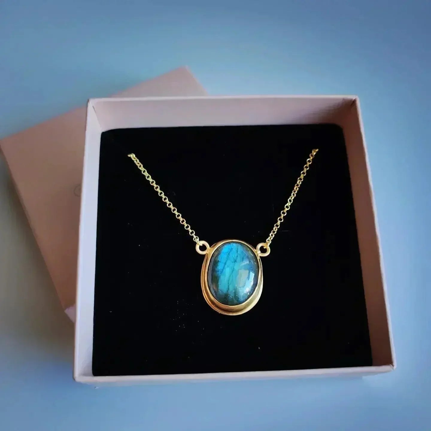 Oval Labradorite Pendant