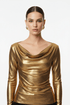 Top Dorado con Escote Elegante – Oro & Alma - cristishop